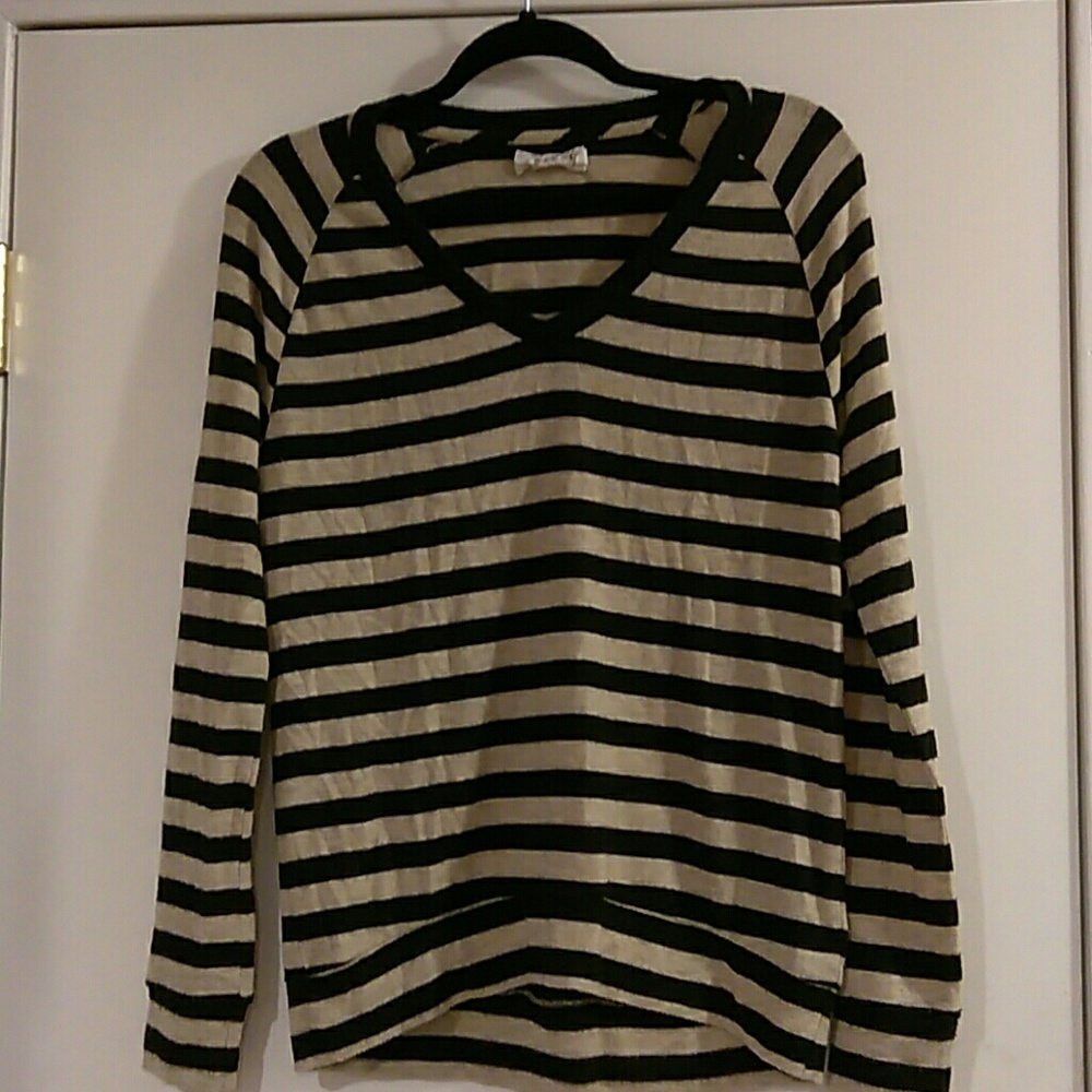 Black and cream striped lite sweater